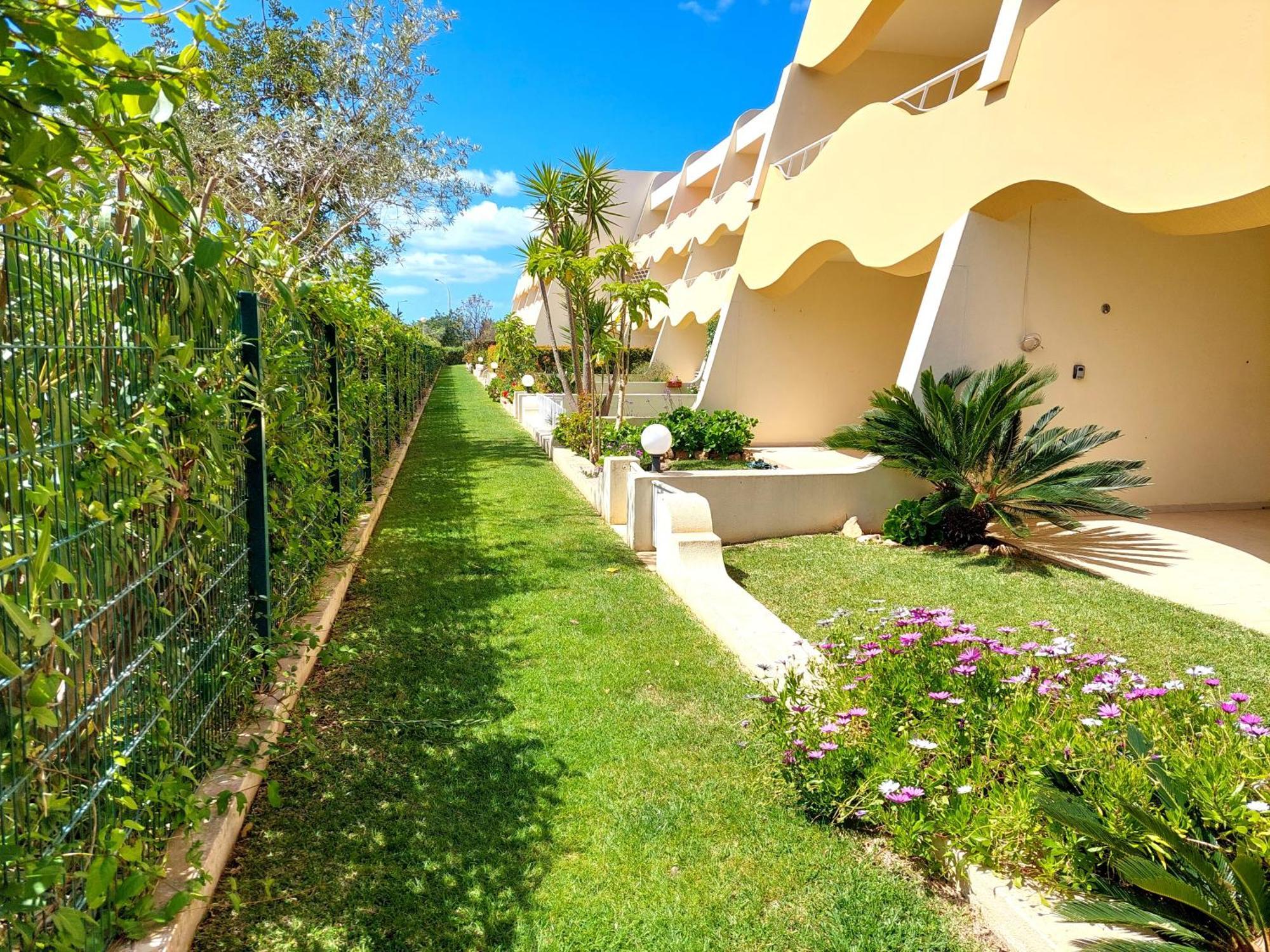 Vilamoura Balcony Apartment Near Marina & Falesia Beach Eksteriør billede